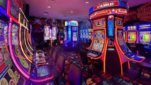 Giao diện nền tảng 99wi với danh mục sportsbook và casino trên điện thoại Việt Nam